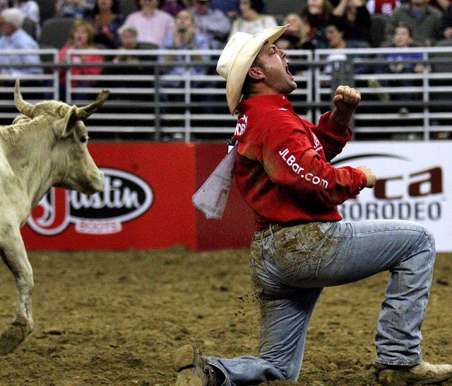 Justin Boots Championships kicked off Thursday night