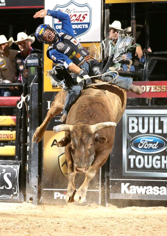 Pacheco becomes No. 1 in PBR world standings with  Tailgate Entertainment’s Last Cowboy Standing win