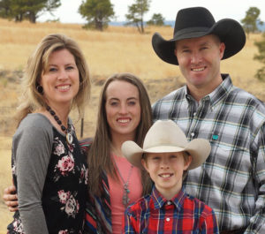 DSC02145-family-hoffmans.jpg_WEB