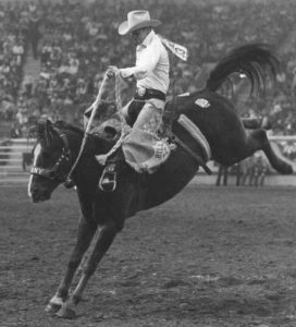 Bill-on-Sonny-001.jpg_web-3