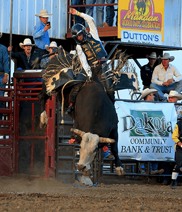 Kimzey Rides Pearl Harbor for $20,000, Sweeps Mandan Xtreme Bulls