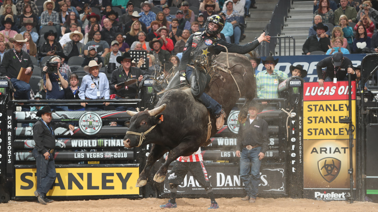 Teel Wins Round 4 of the 2018 PBR World Finals with Second Consecutive 90-Point Ride