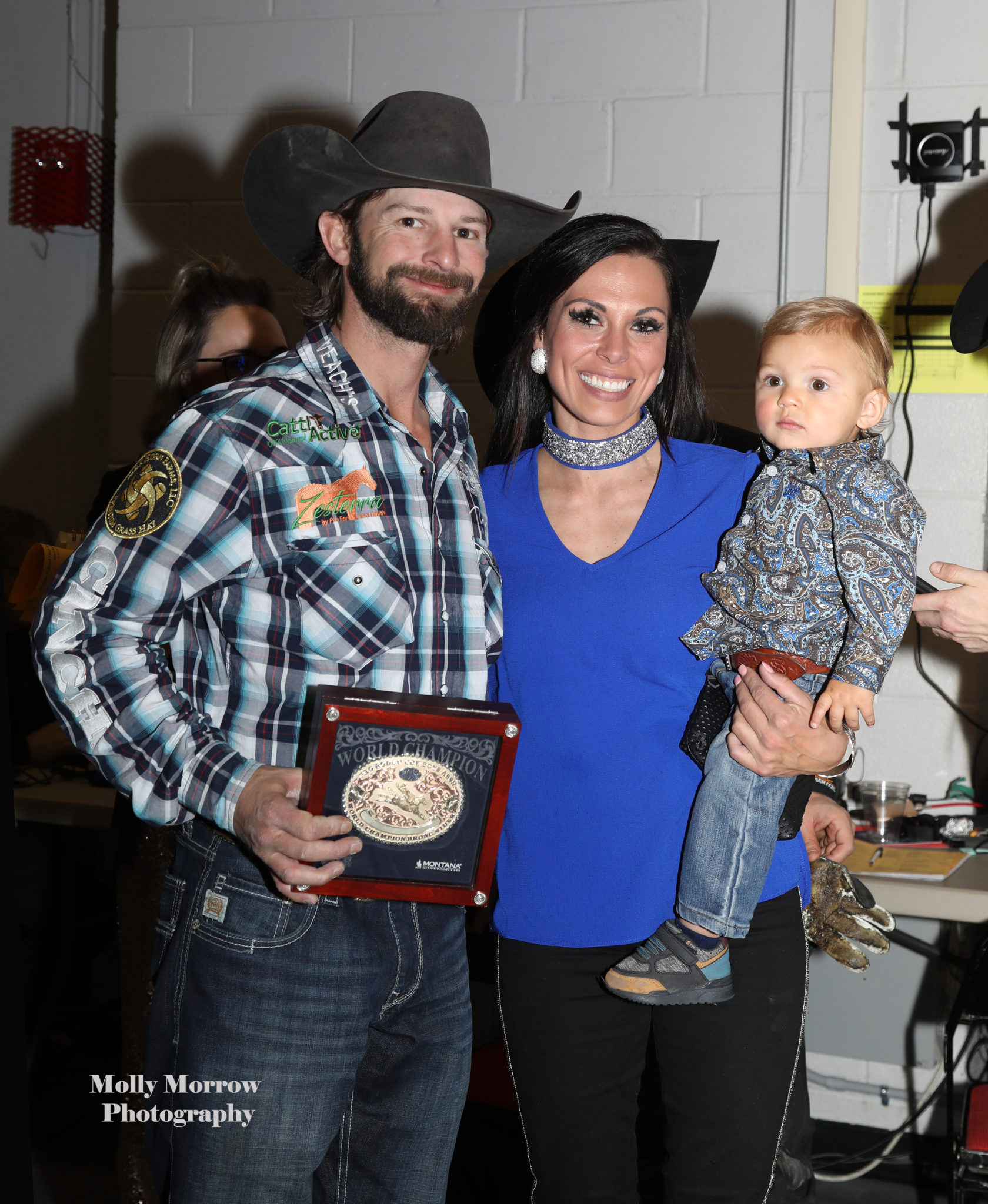 Kimzey wins fifth straight bull riding title; Brazile wins 14th all-around title