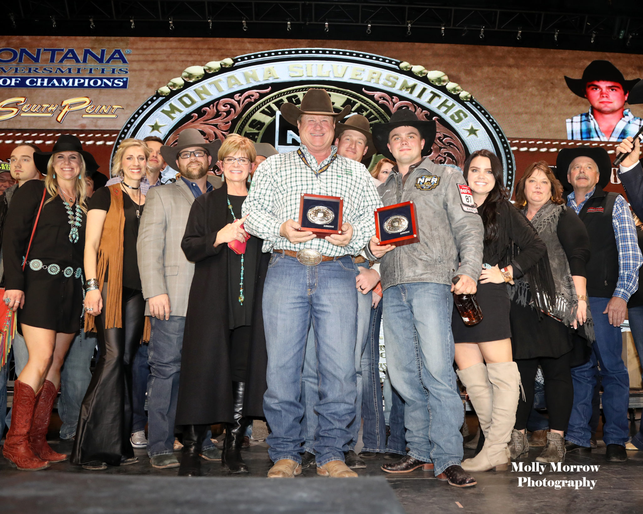 Waguespack takes over steer wrestling lead